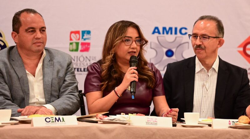 OPLE Veracruz y Consejo Empresarial Metropolitano de Xalapa A.C. se unen para incentivar el voto de las juventudes