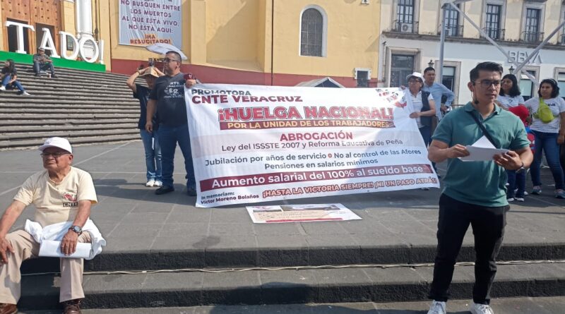 Anuncia la CNTE en Xalapa, huelga nacional a partir del 15 de mayo 