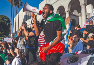 Trump lanza campaña para delatar a migrantes «Invasores extranjeros»