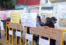 Padres de familia bloquean carretera Rafael Lucio-Tlacolulan, exigen la destitución definitiva de la directora de la escuela López Mateos