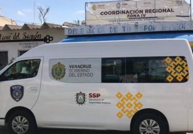 Amenaza Director de Transporte Público del Estado de Veracruz a concesionarios de Taxis, Grúas y Corralones