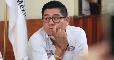Manuel Huerta quiere poner a uno de sus amigos los Yunes como dirigente de MORENA: Esteban Ramírez Zepeta Manuel Huerta quiere poner a uno de sus amigos los Yunes como dirigente de MORENA: Esteban Ramírez Zepeta