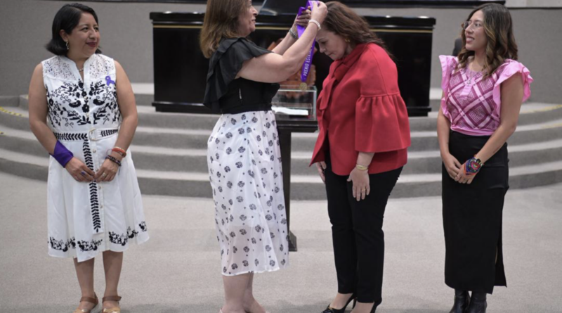 Entrega Congreso de Veracruz a Ana María Autrán el Premio Estatal a la Mujer 2026