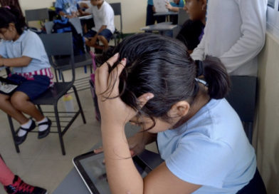 SEP debatirá regulación del uso de redes sociales e IA en niños y adolescentes