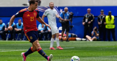 España golea 3-0 a Austria y avanza sin dificultades a octavos