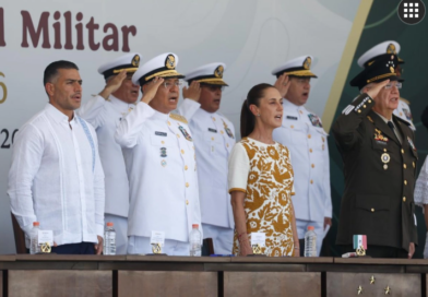 Sheinbaum reconoce labor de Morales Ángeles al encabezar la graduación de guardiamarinas de la Heroica Escuela Naval Militar