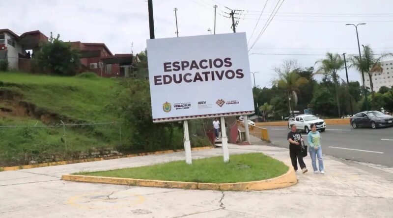 Denuncian existencia de red de corrupción en Espacios Educativos del Estado de Veracruz