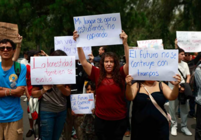 Aspirantes aprobados por la UNAM presentan los primeros amparos