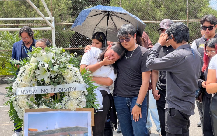 Alumnos de la UAEM exigen justicia para Claudia Tacoronte