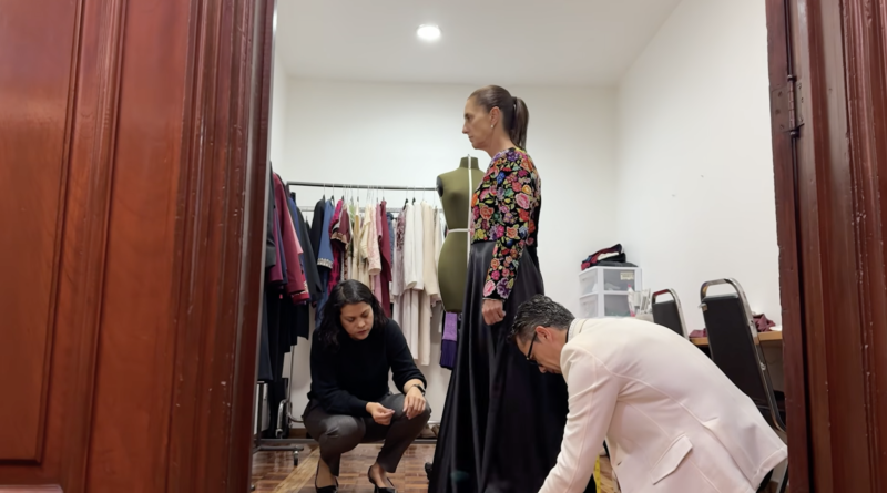 Vestido patrio de presidenta Sheinbaum, homenaje a artesanas del Istmo de Tehuantepec