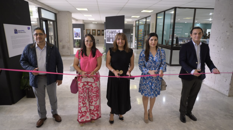 En el Congreso, inauguran exposición “Postales democráticas”