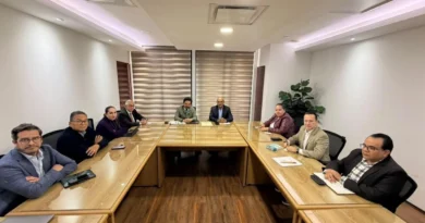 Instalan mesa en el IMSS para mejorar alza salarial ‘en el marco de lo posible’